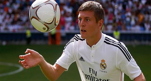 الصحافة الألمانية تشيد بكروس.. بطل العالم ثلاث مرات خلال عام